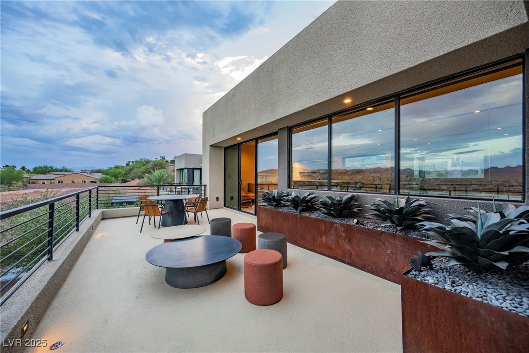 20 Falling Canyon Court