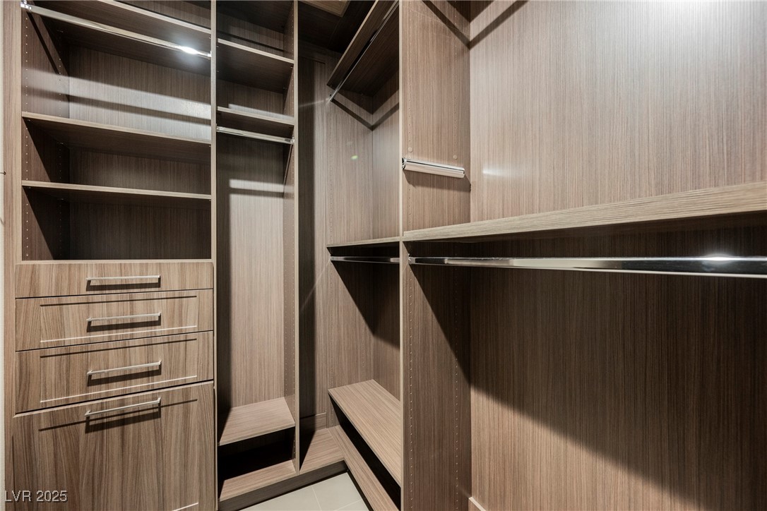 20 Falling Canyon Court