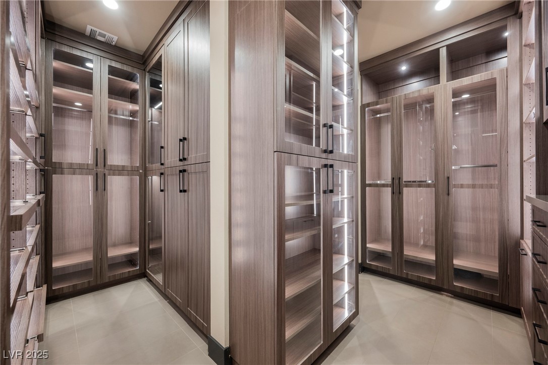 20 Falling Canyon Court