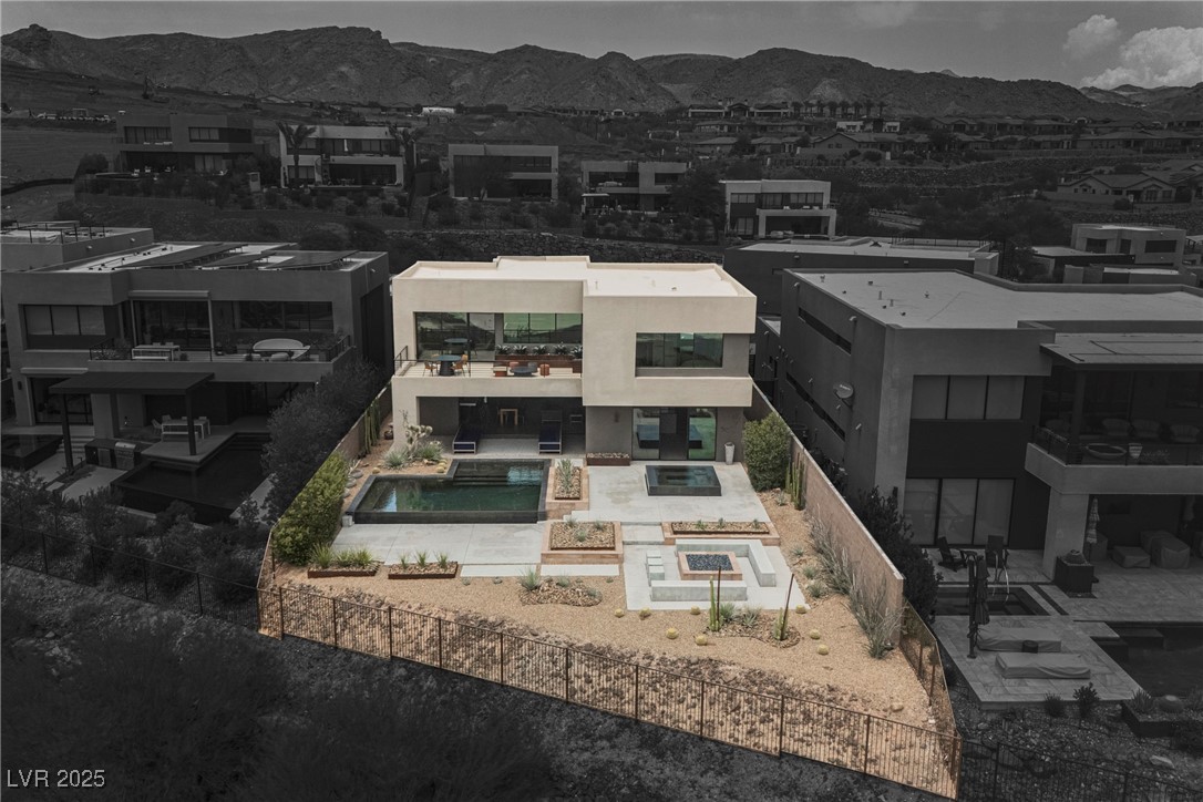 20 Falling Canyon Court