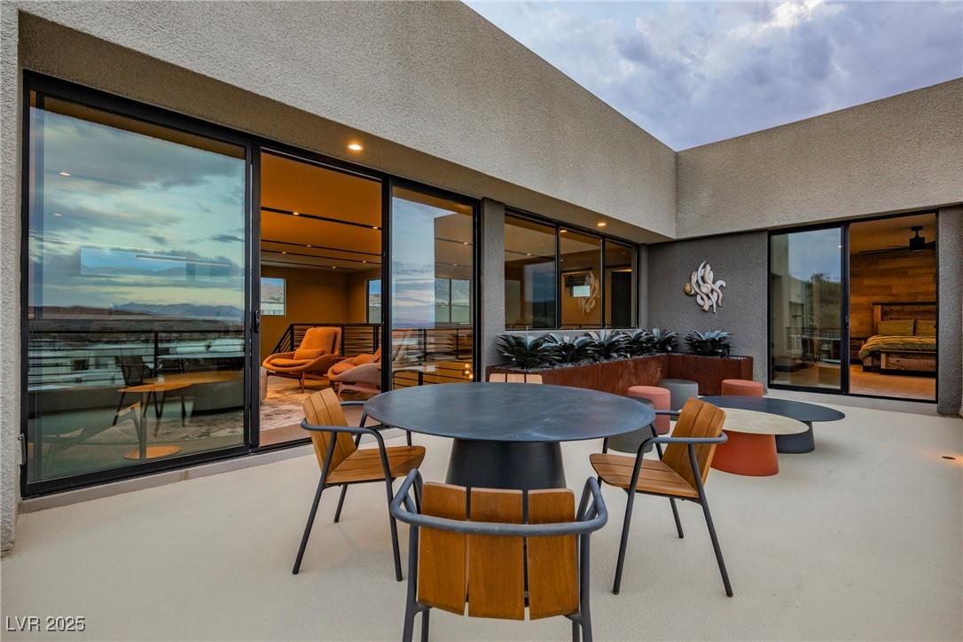 20 Falling Canyon Court