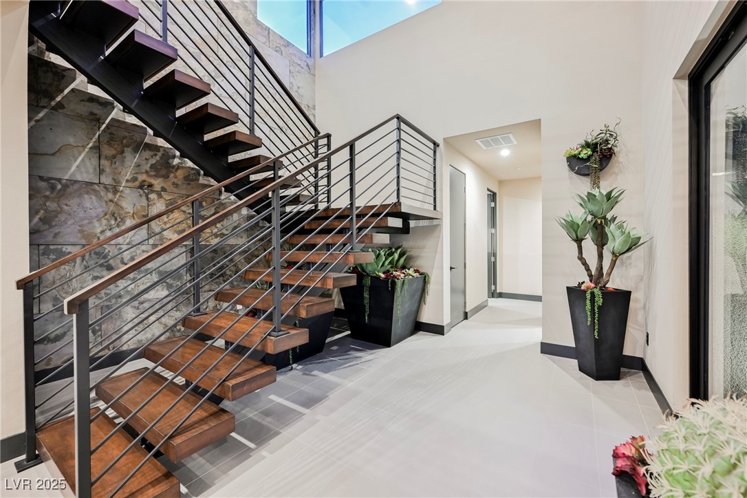 20 Falling Canyon Court