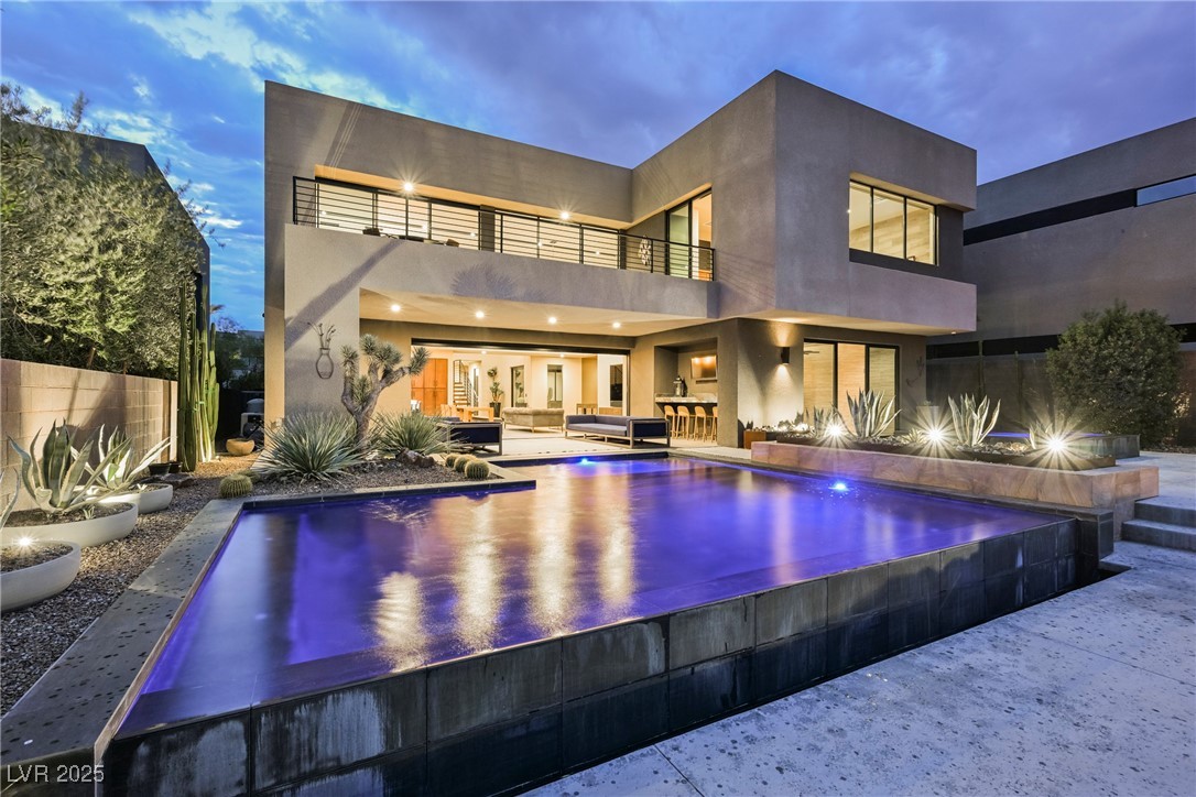 20 Falling Canyon Court