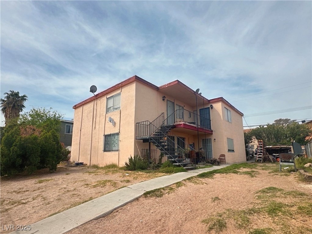 833 BRUCE Street