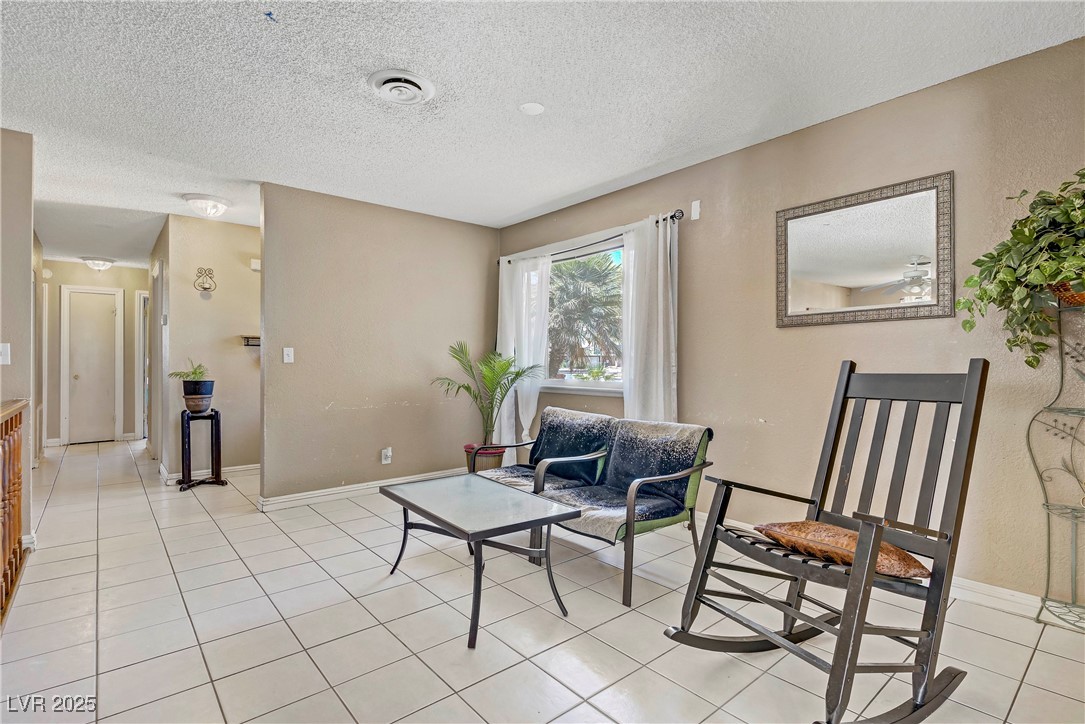 1505 Flag Circle