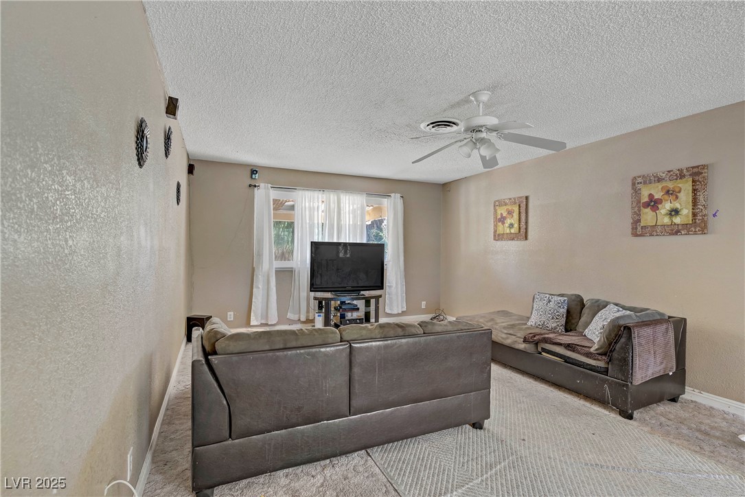 1505 Flag Circle