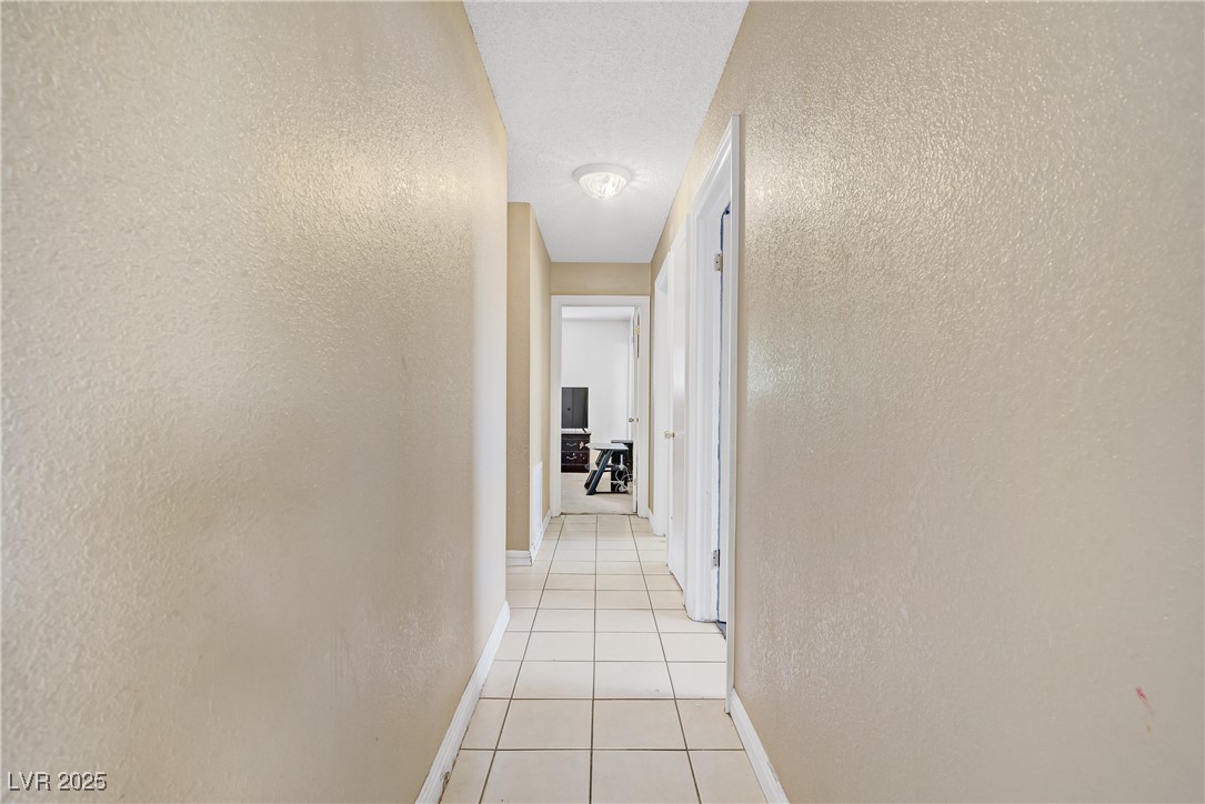 1505 Flag Circle