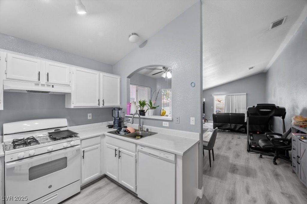 4585 Spitfire Street