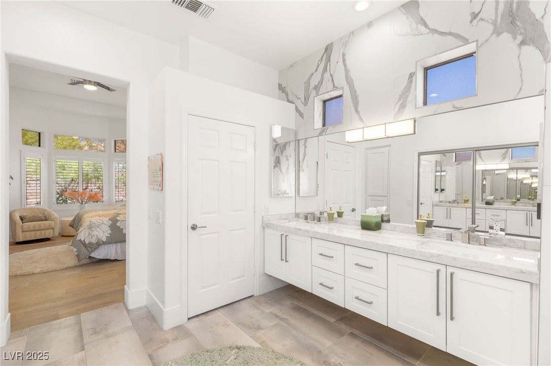 10404 Long Leaf Place