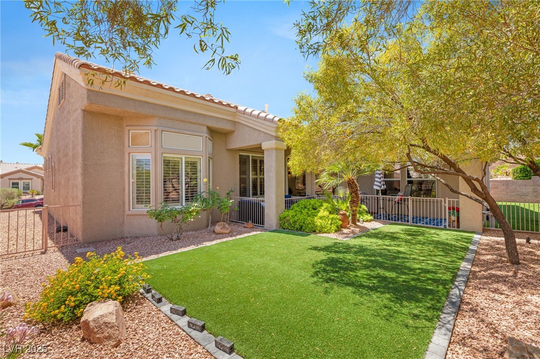 10404 Long Leaf Place