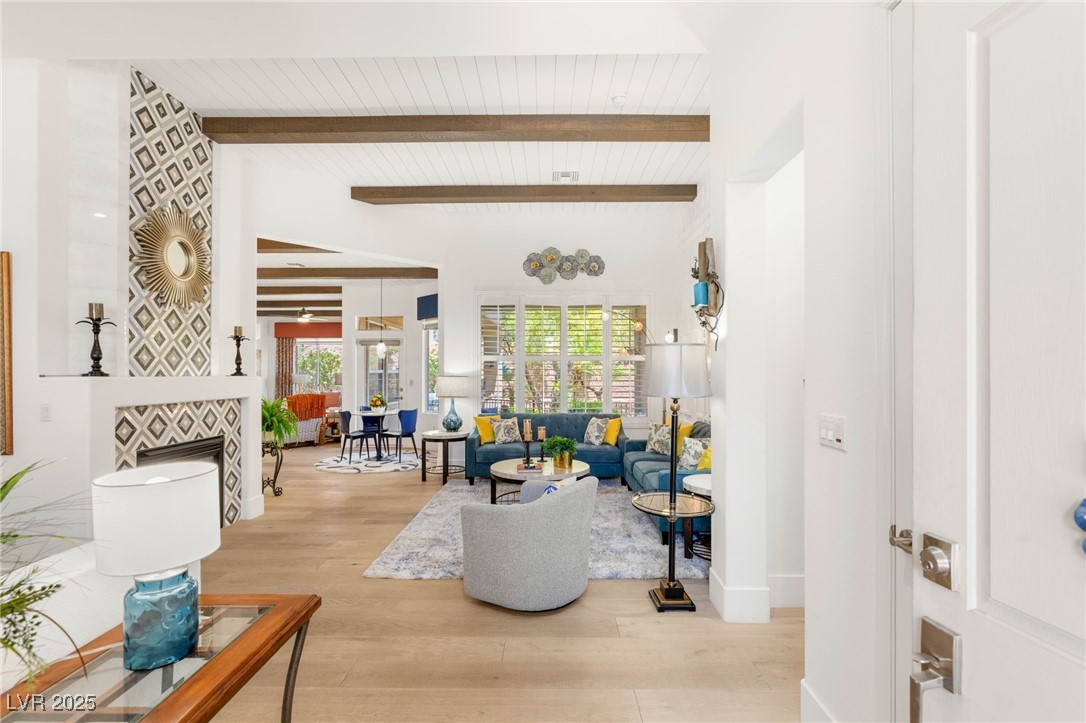 10404 Long Leaf Place