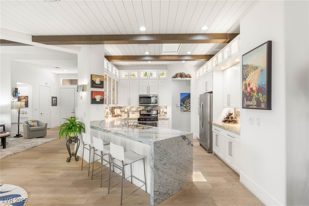 10404 Long Leaf Place