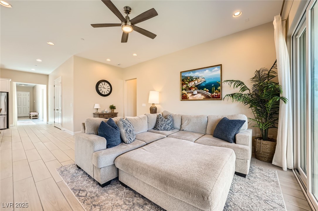 10960 Doresta Avenue