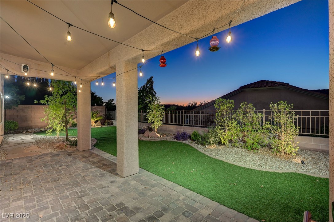 2176 De Narvik Drive