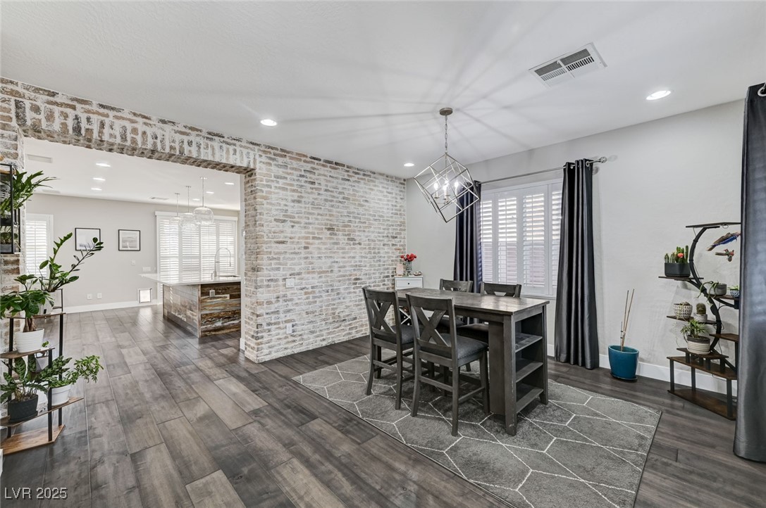 2176 De Narvik Drive