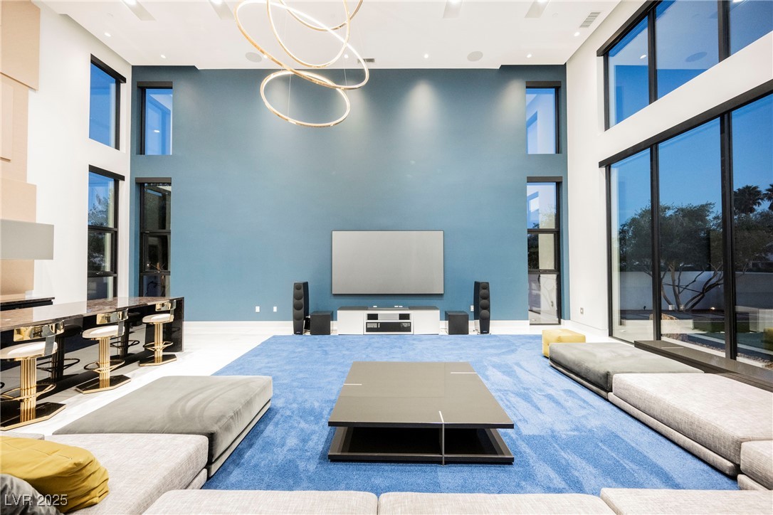 7815 West La Madre Way