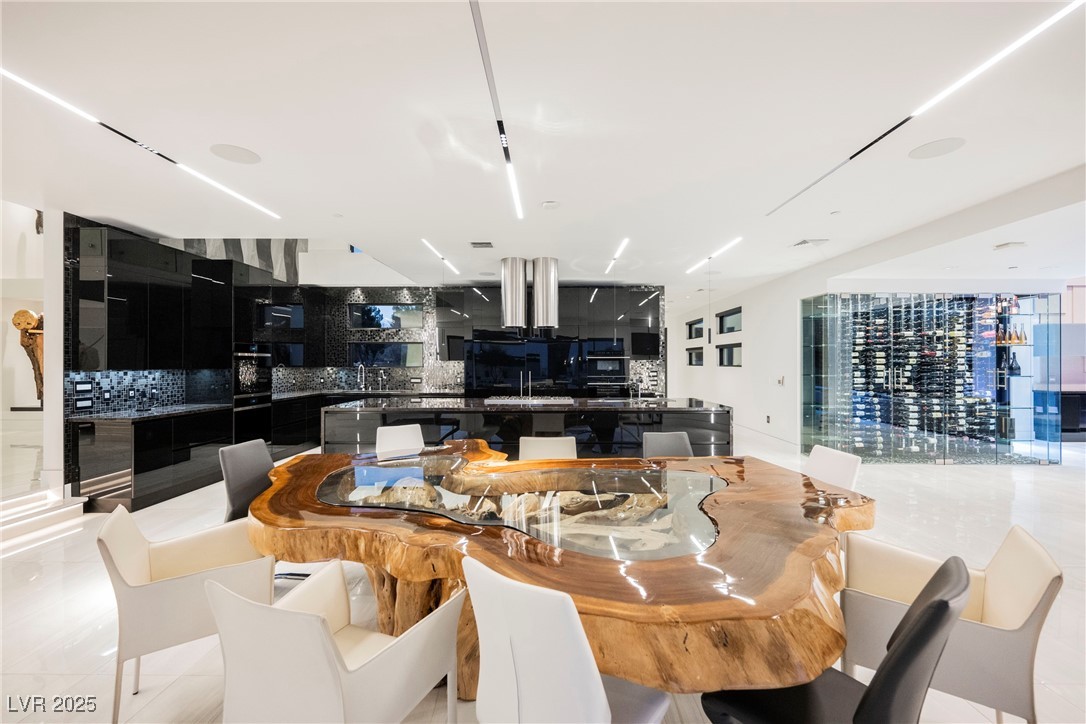 7815 West La Madre Way