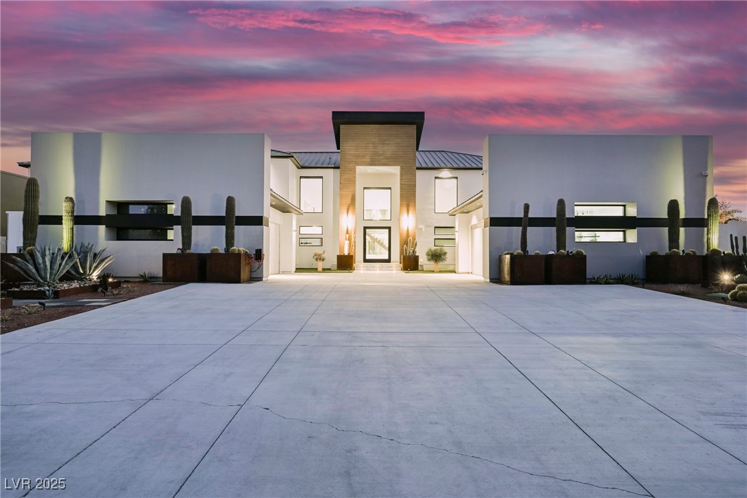 7815 West La Madre Way