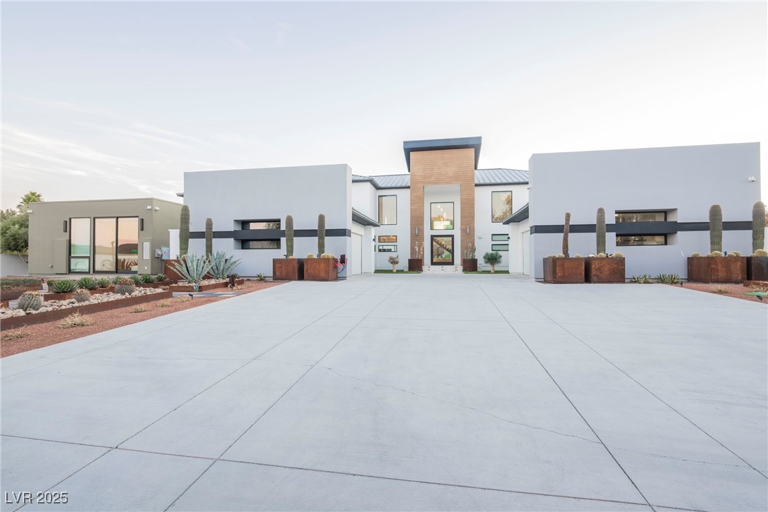 7815 West La Madre Way