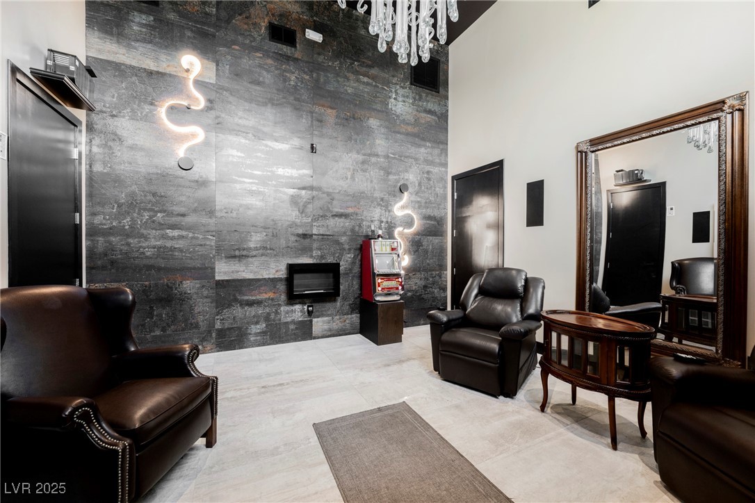 7815 West La Madre Way