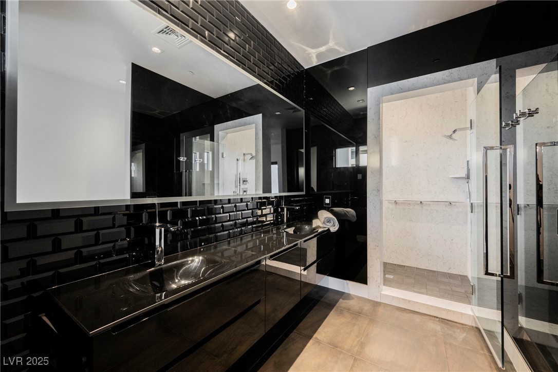 7815 West La Madre Way