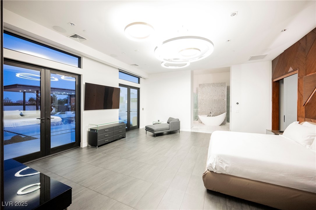 7815 West La Madre Way