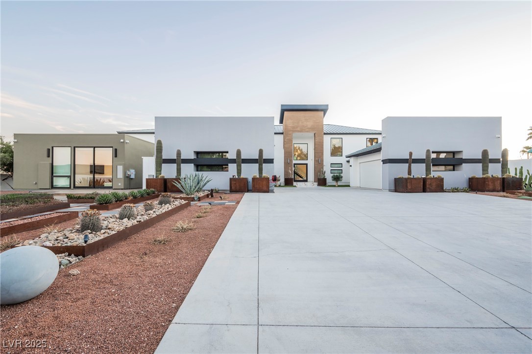 7815 West La Madre Way