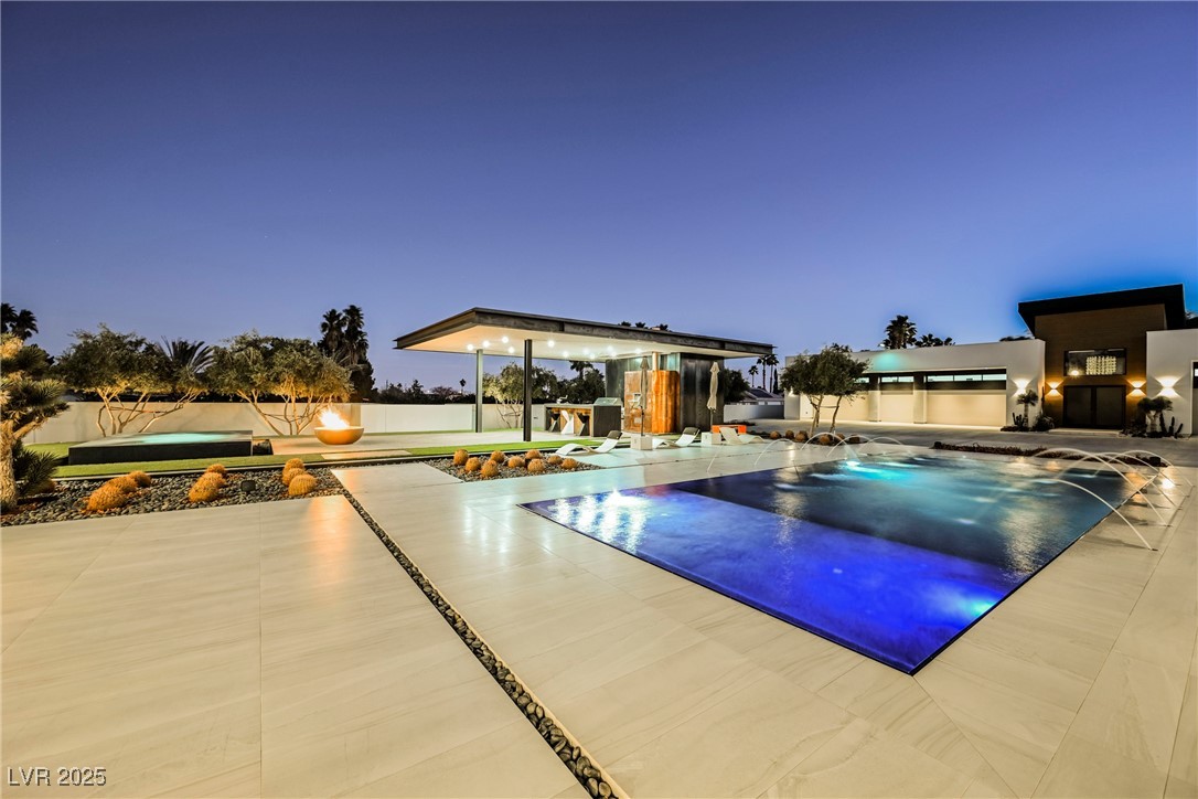 7815 West La Madre Way