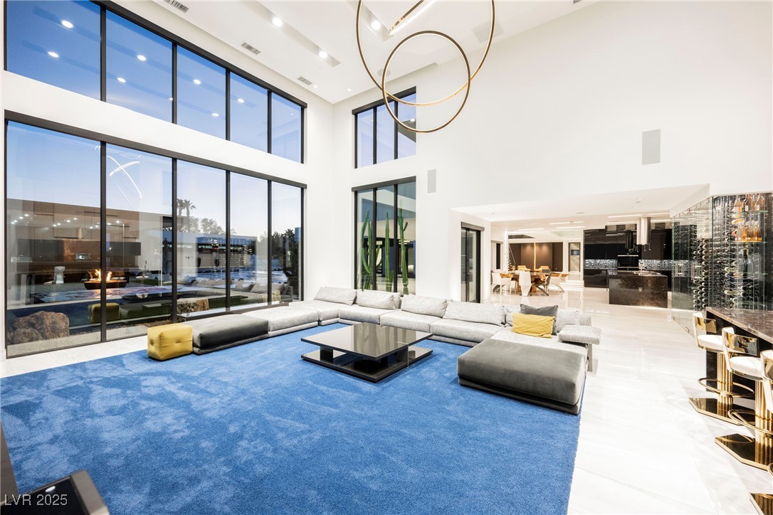 7815 West La Madre Way