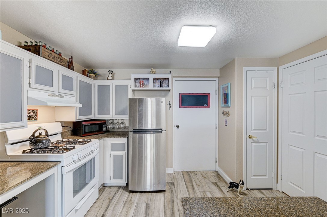 10550 West Alexander Road 1083