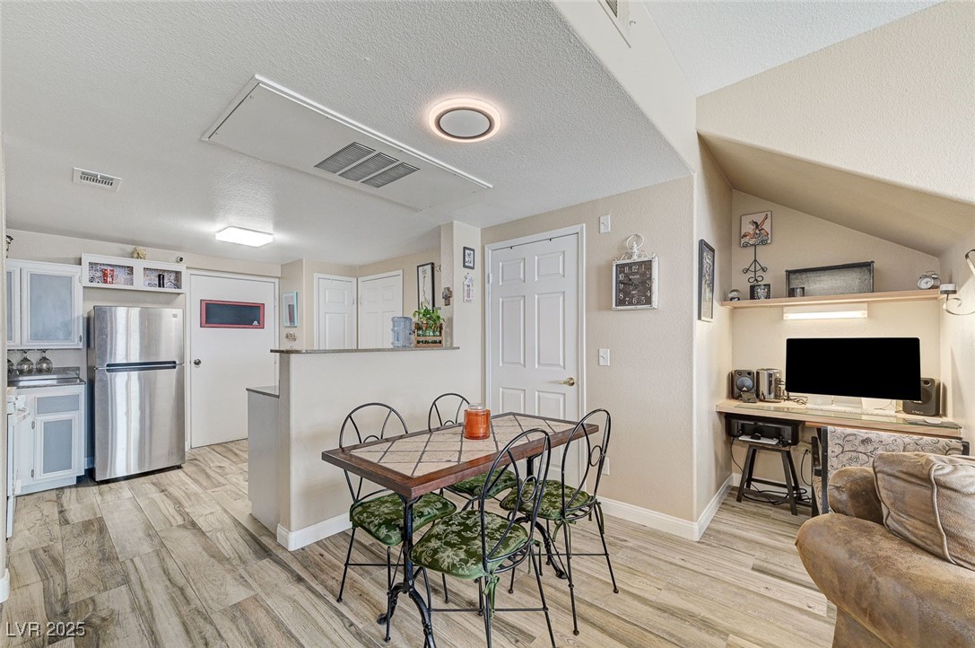 10550 West Alexander Road 1083