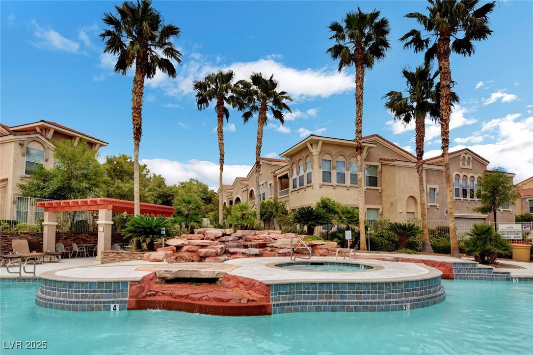 10550 West Alexander Road 1083