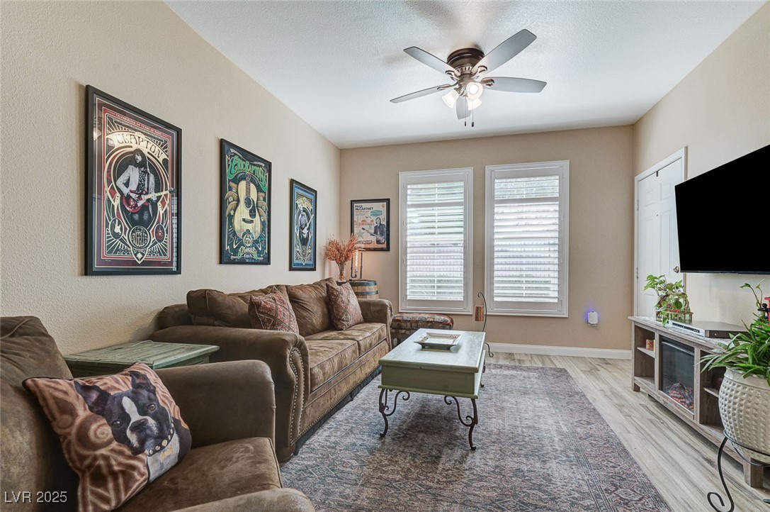 10550 West Alexander Road 1083