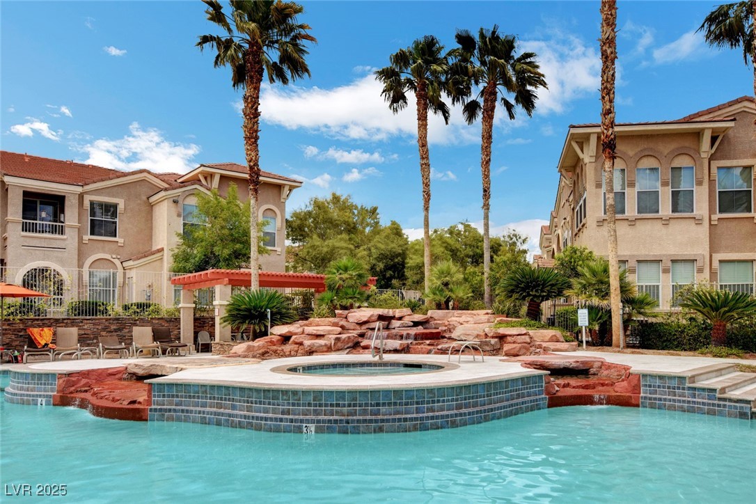 10550 West Alexander Road 1083