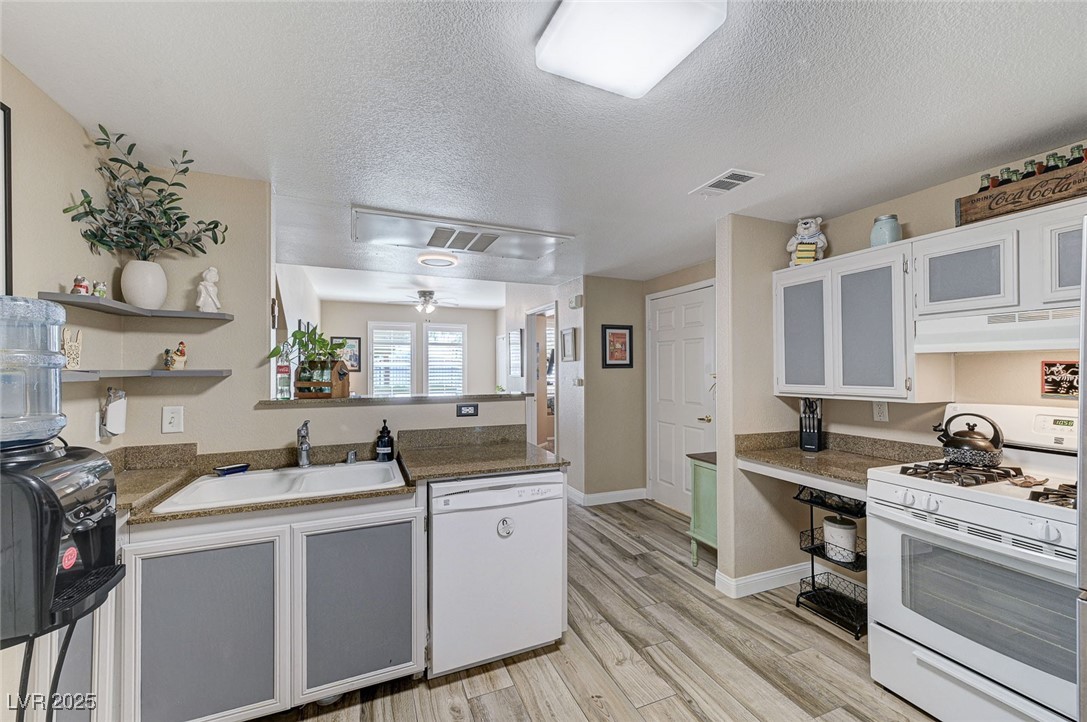 10550 West Alexander Road 1083