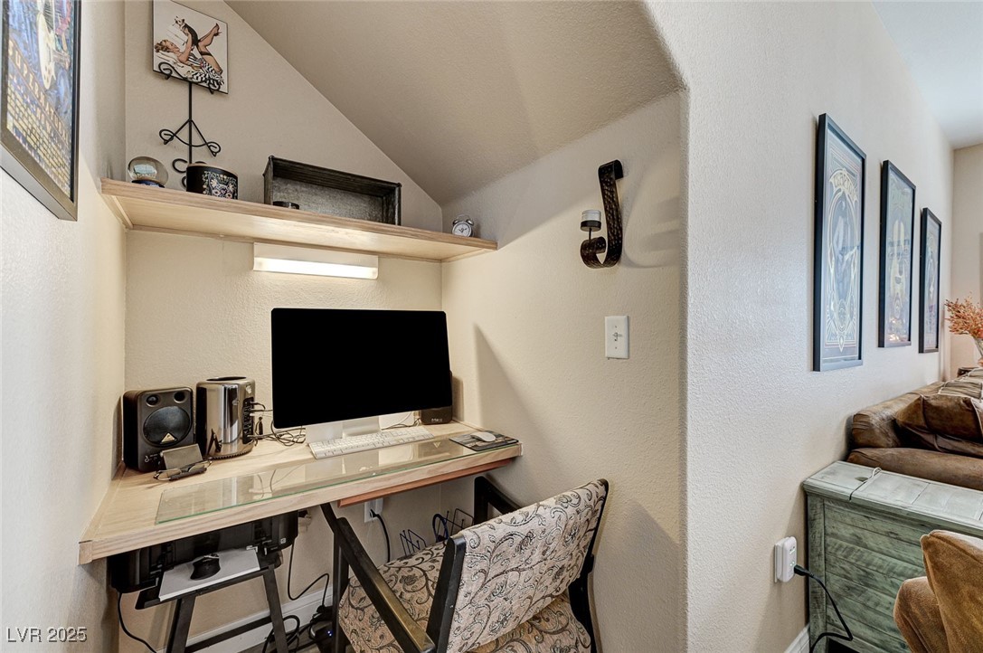 10550 West Alexander Road 1083