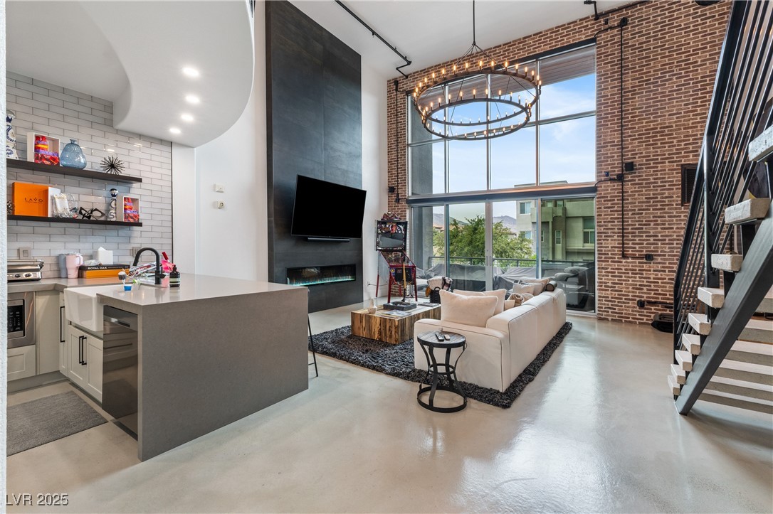 11441 Allerton Park Drive 206