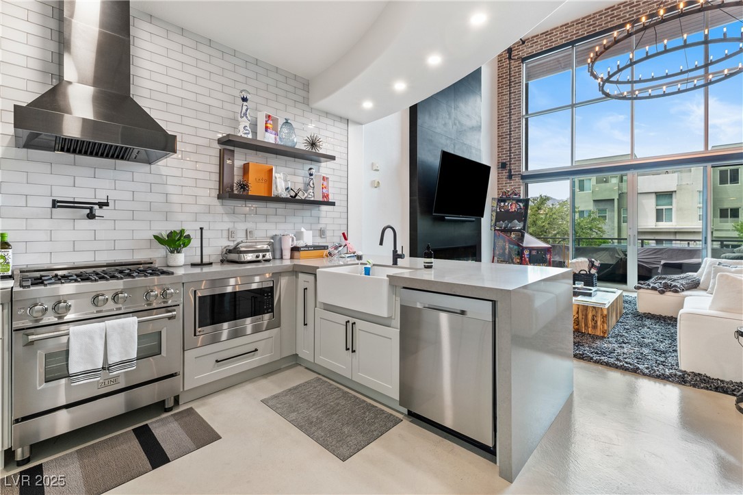 11441 Allerton Park Drive 206