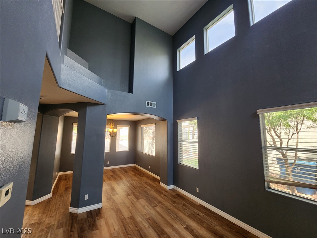 1805 Grand Rodeo Street