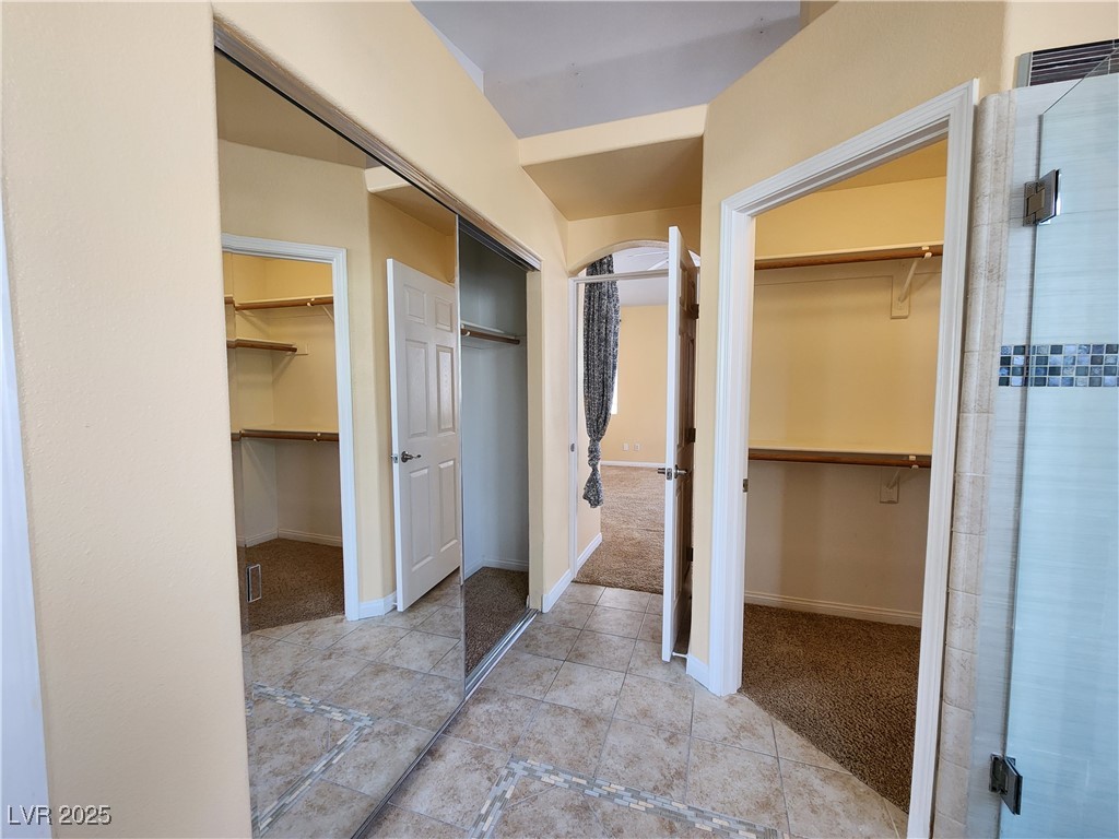 1805 Grand Rodeo Street