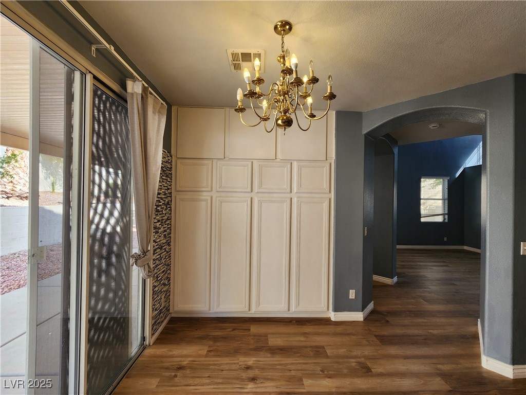 1805 Grand Rodeo Street