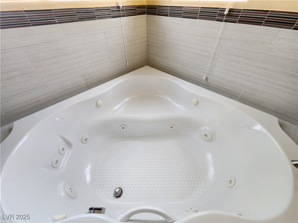 1805 Grand Rodeo Street