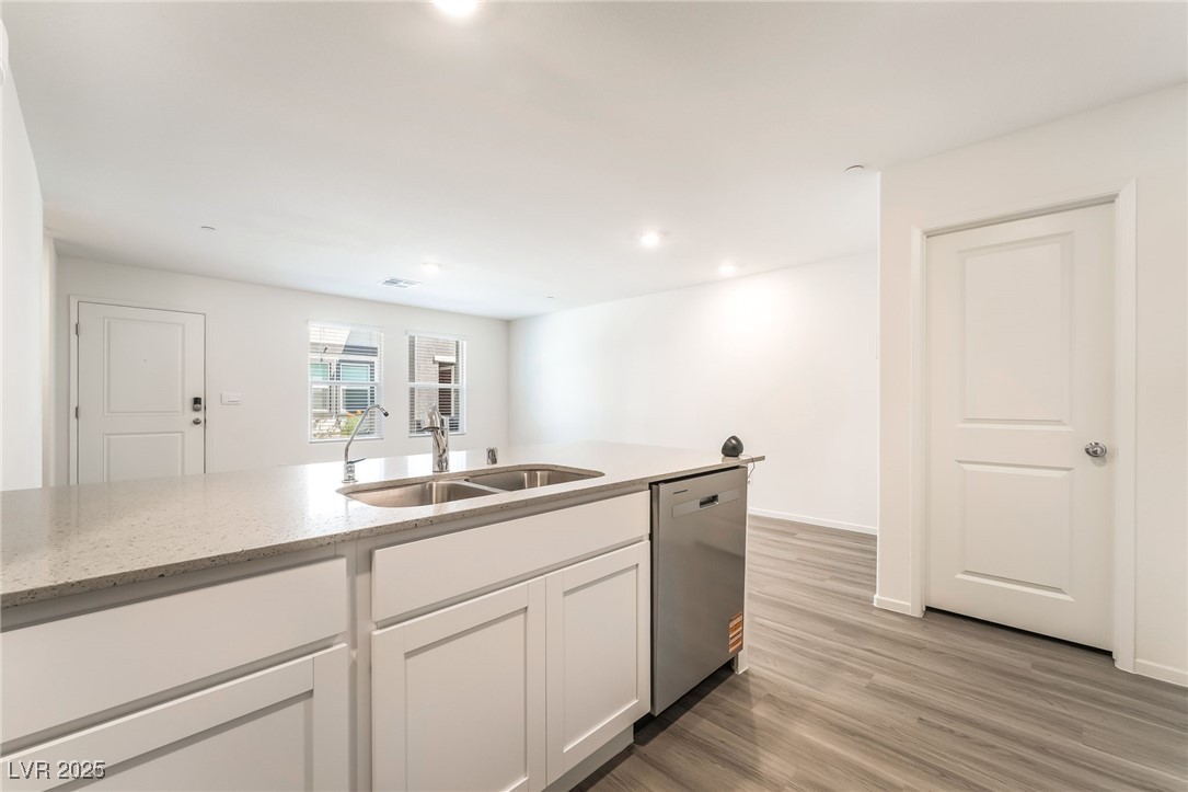 9472 Peaceful River Avenue
