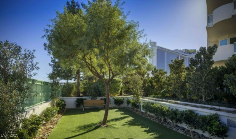 2777 Paradise Road 702