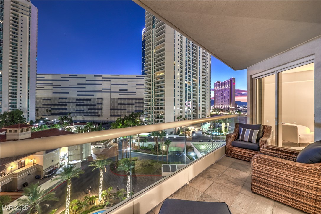 2777 Paradise Road 702