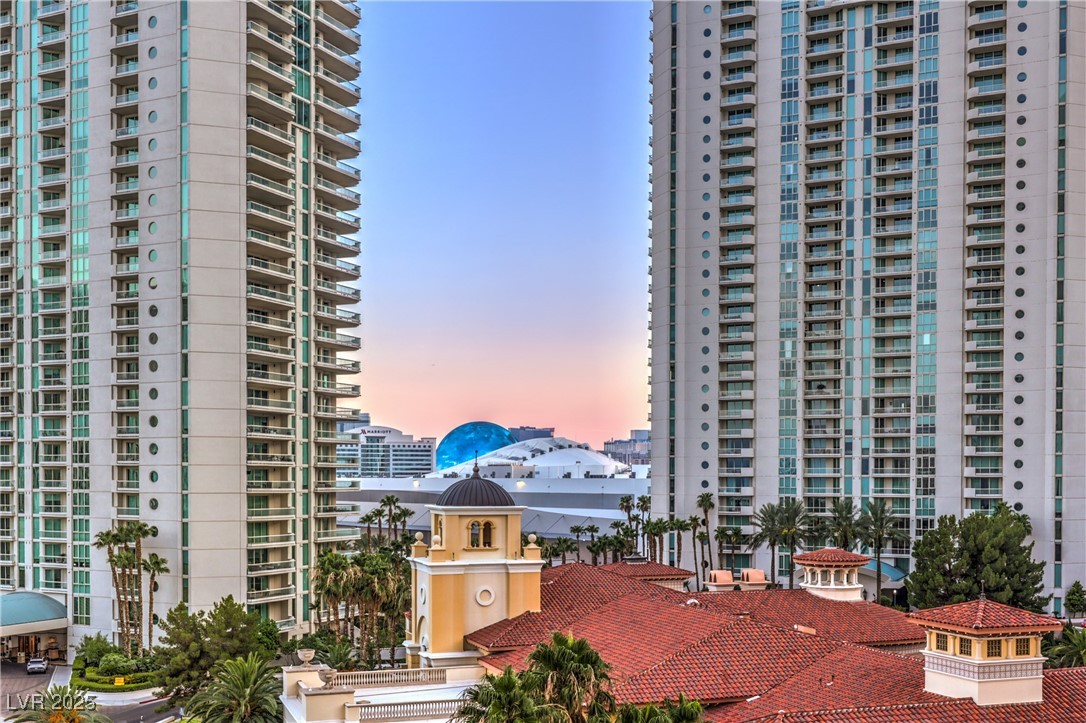 2777 Paradise Road 702