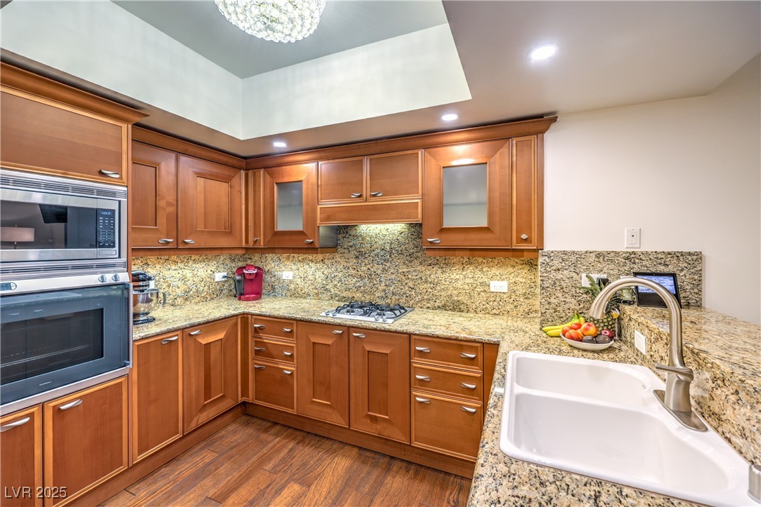2777 Paradise Road 702