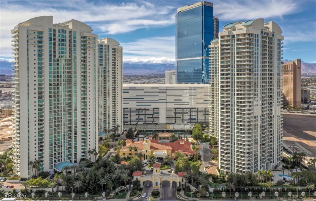 2777 Paradise Road 702