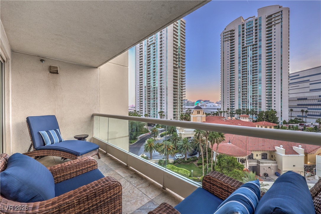 2777 Paradise Road 702