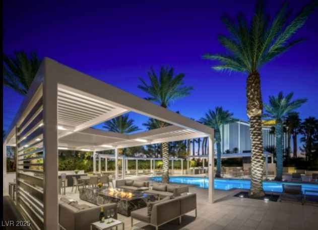 2777 Paradise Road 702